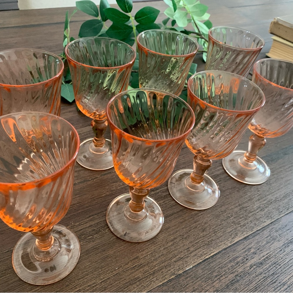 Vintage pink Luminarc French wine goblets